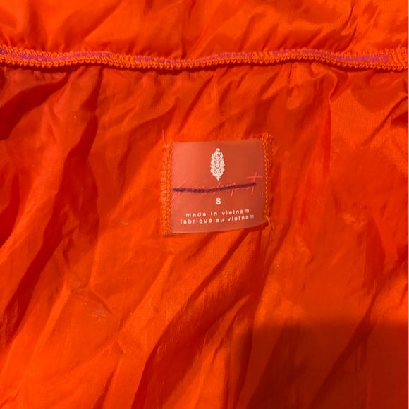 Free People Movement In a Bubble Red Orange Puffer Vest - Picture 4 of 10
